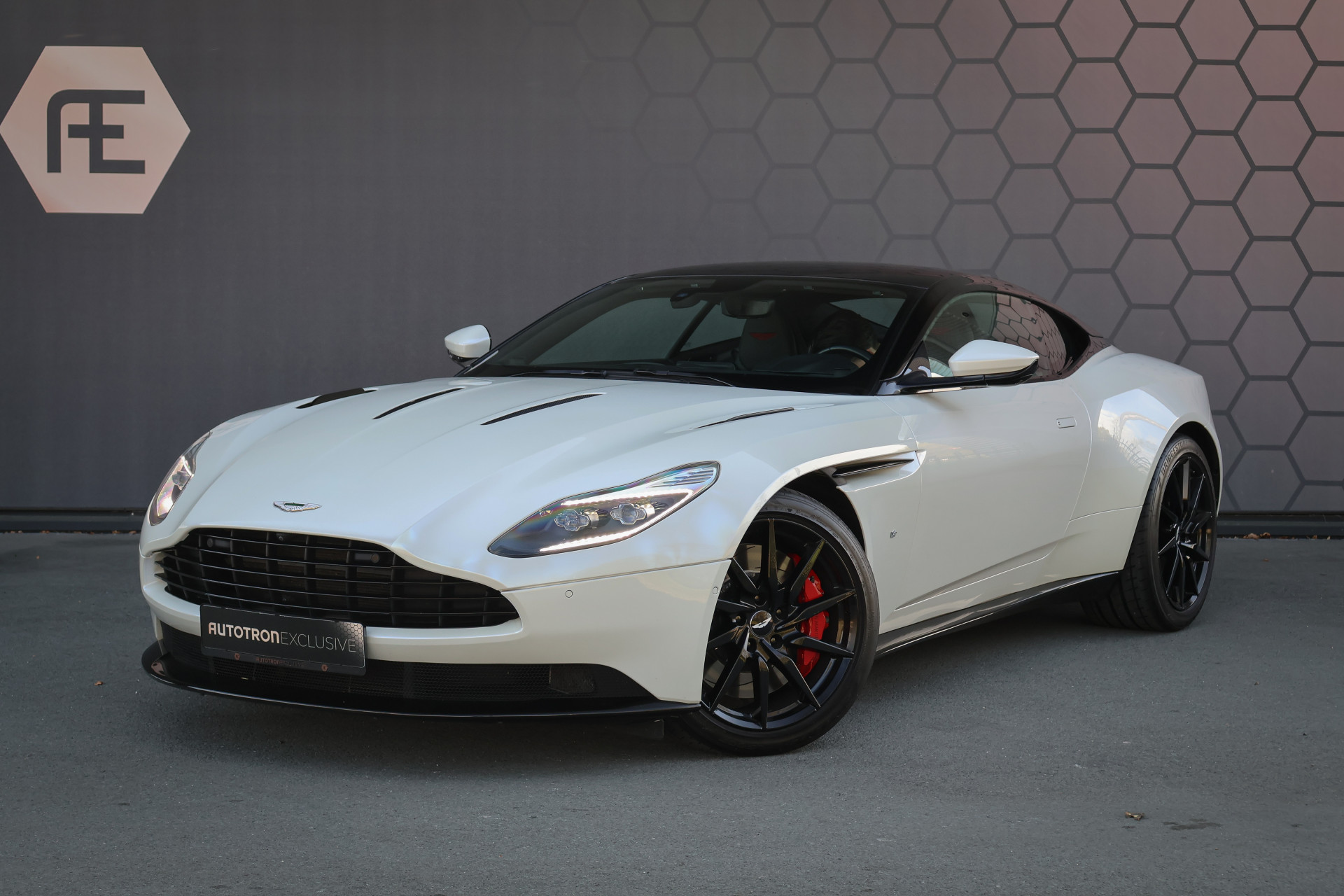Aston Martin DB11 5.2 V12 - foto 1